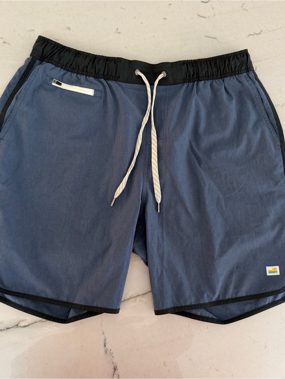 Vuori Men’s Performance Athletic Shorts Size XL Blue